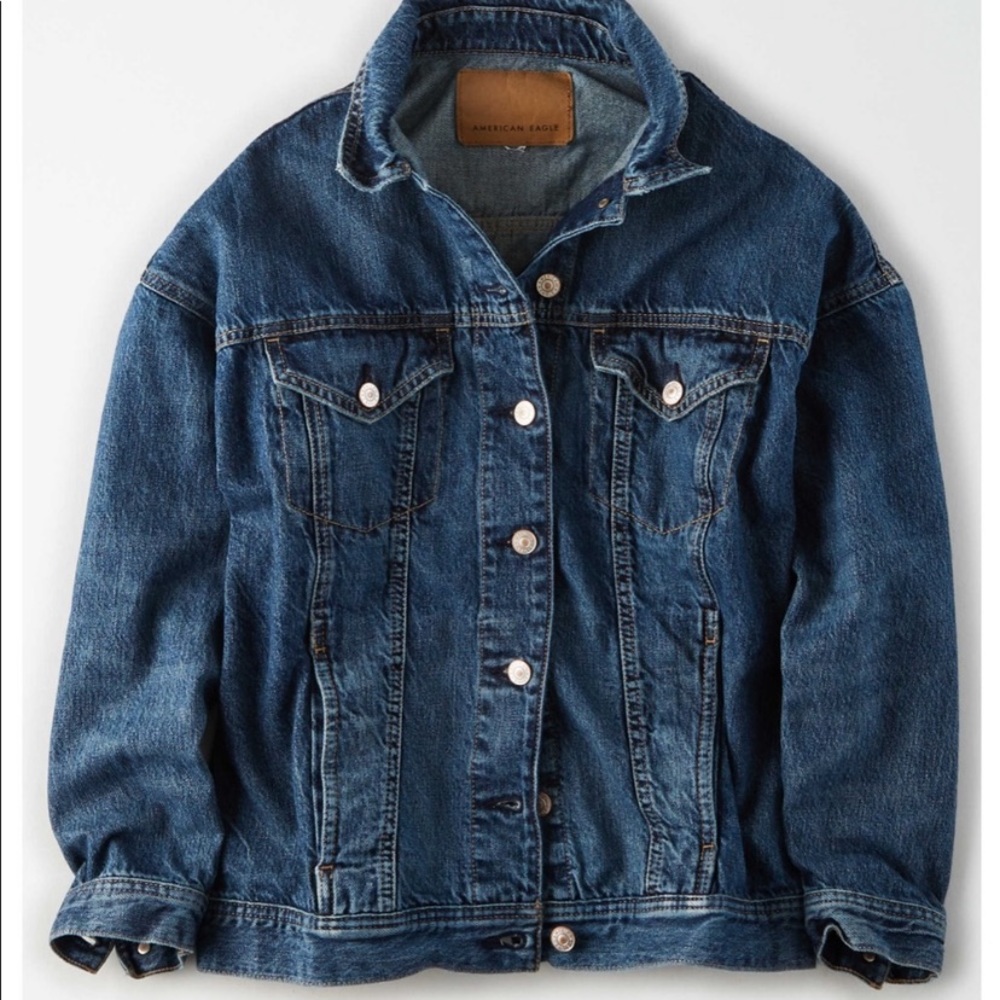 AE OVERSIZED JEAN JACKET